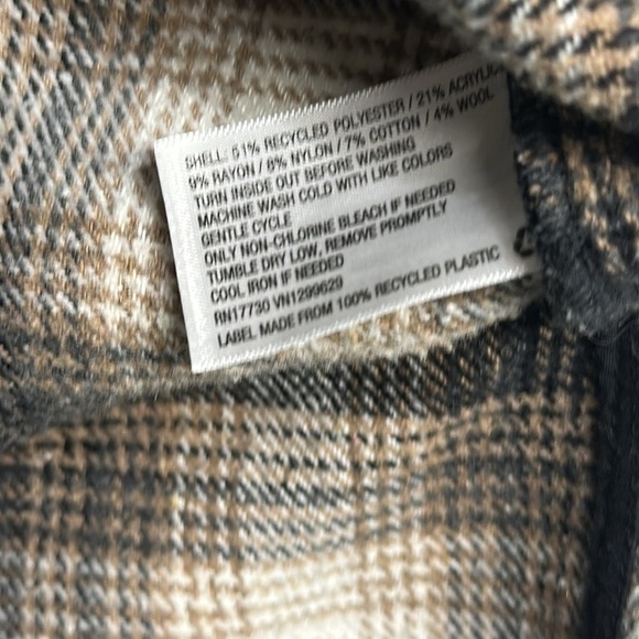 Wild Fable Plaid Flannel Shacket – Size M - Picture 5 of 8